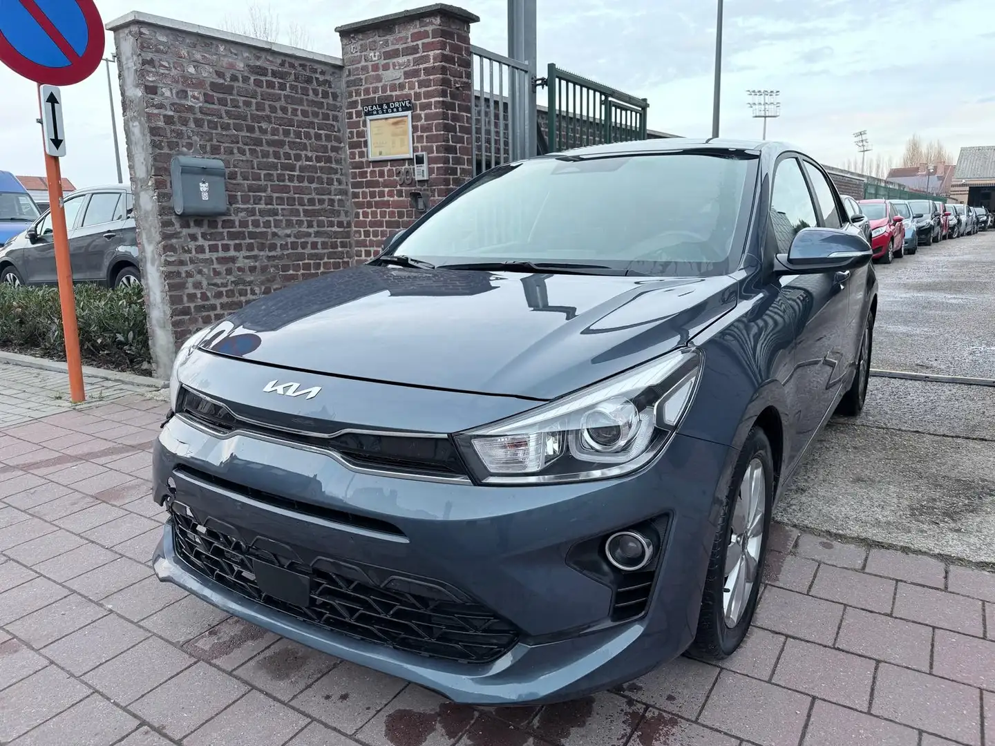 Kia Rio 1.2 I EDITION Gris - 1