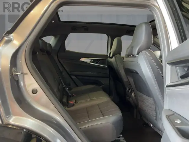 Renault Austral view 9
