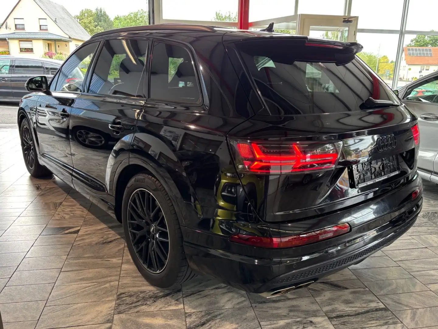 Audi SQ7 4.0 TDI quattro Schwarz - 2