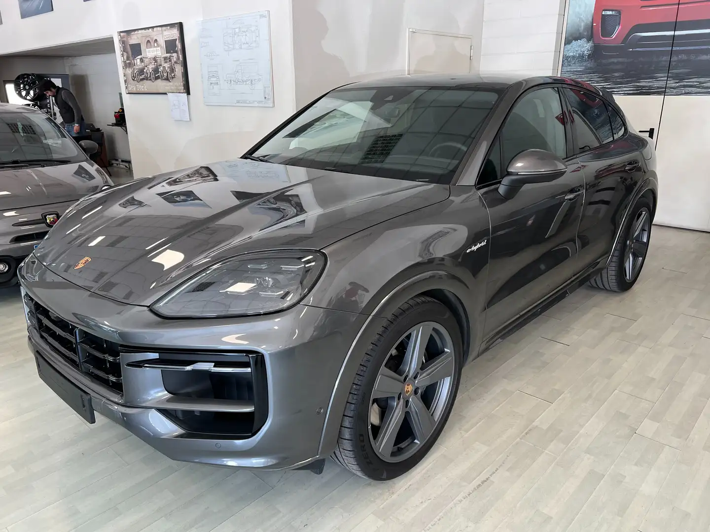 Porsche Cayenne Coupé E-Hybrid Sportdesign-Pasm-Bose-Tetto-22"- Grigio - 1