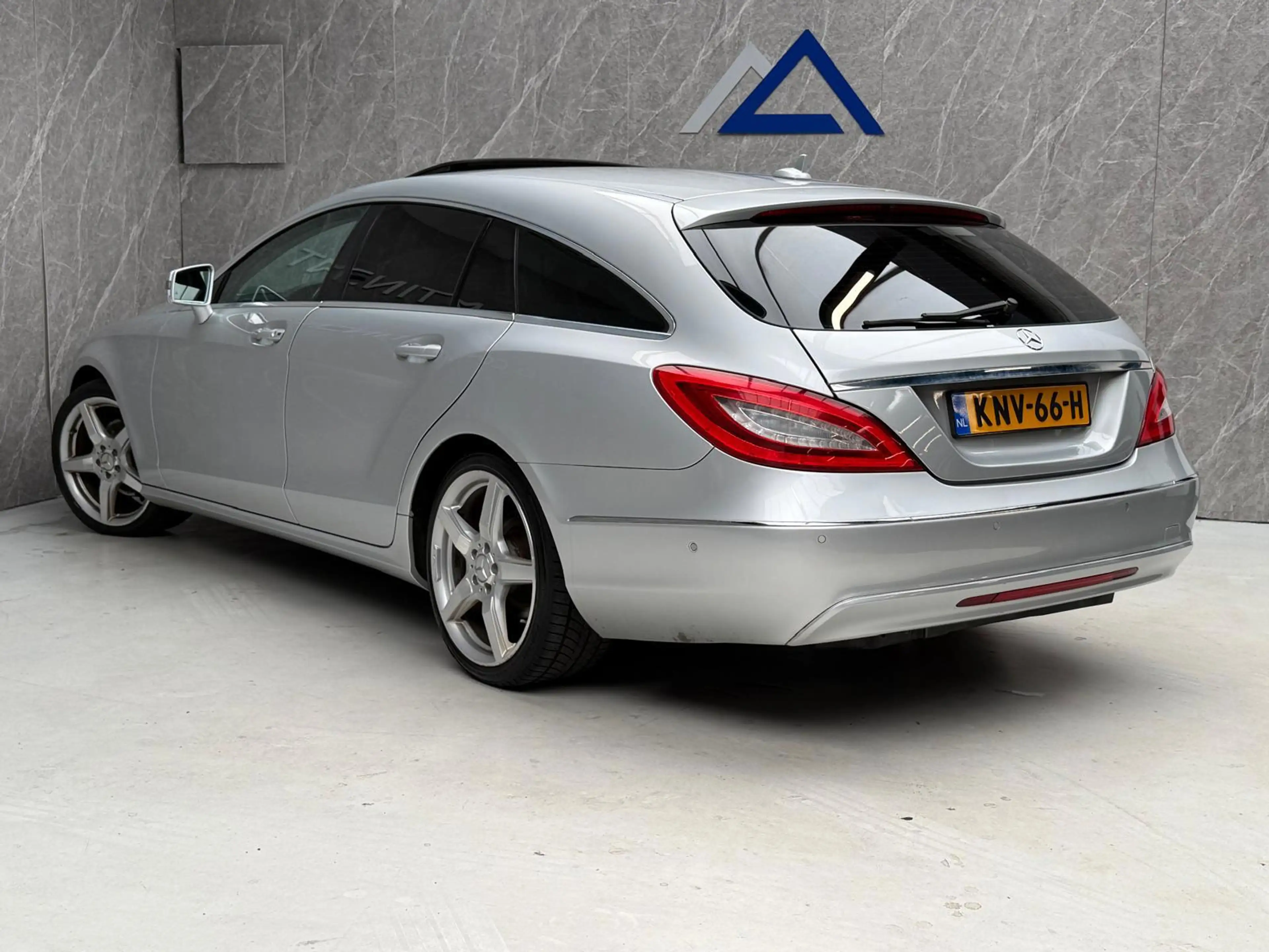 Mercedes-Benz CLS 350 Shooting Brake / 306 PK AUT / APK / Open Dak — photo 2