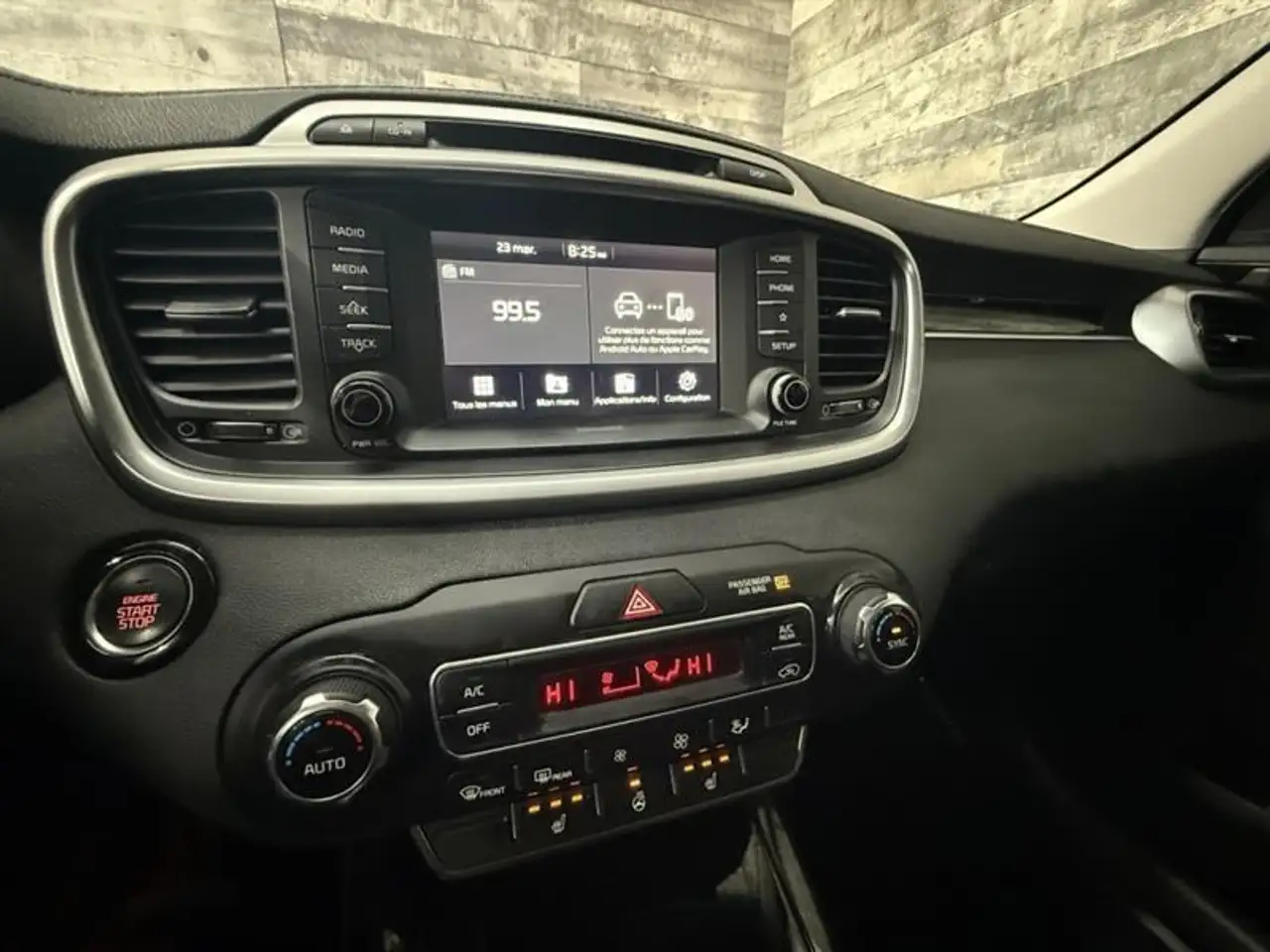 Kia Sorento снимка Kia Sorento
