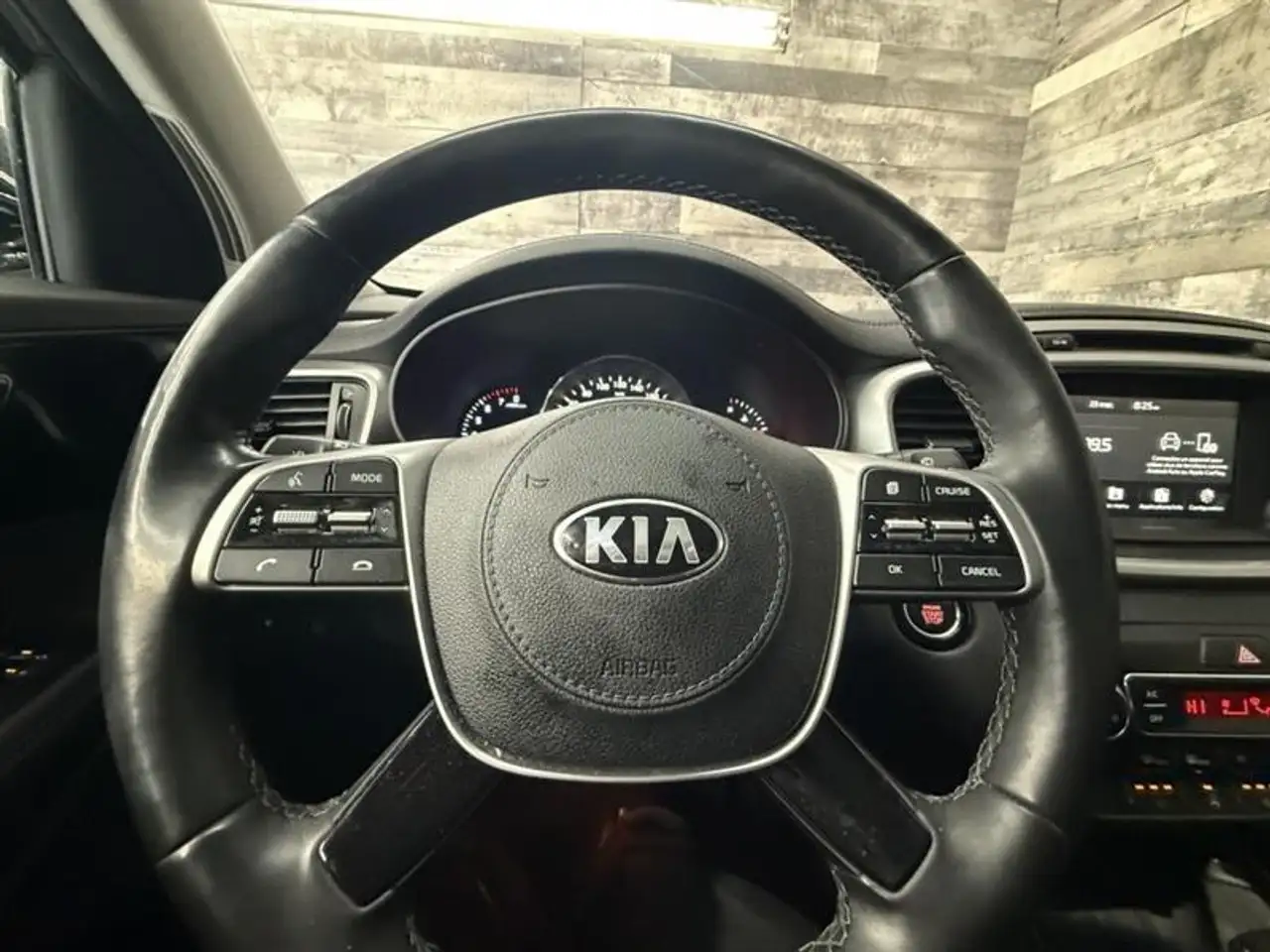 Kia Sorento снимка Kia Sorento