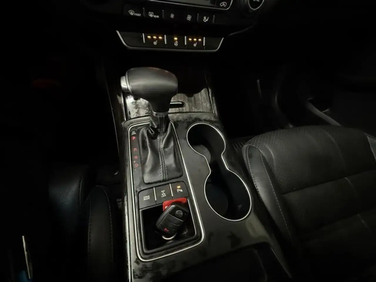 Kia Sorento снимка Kia Sorento