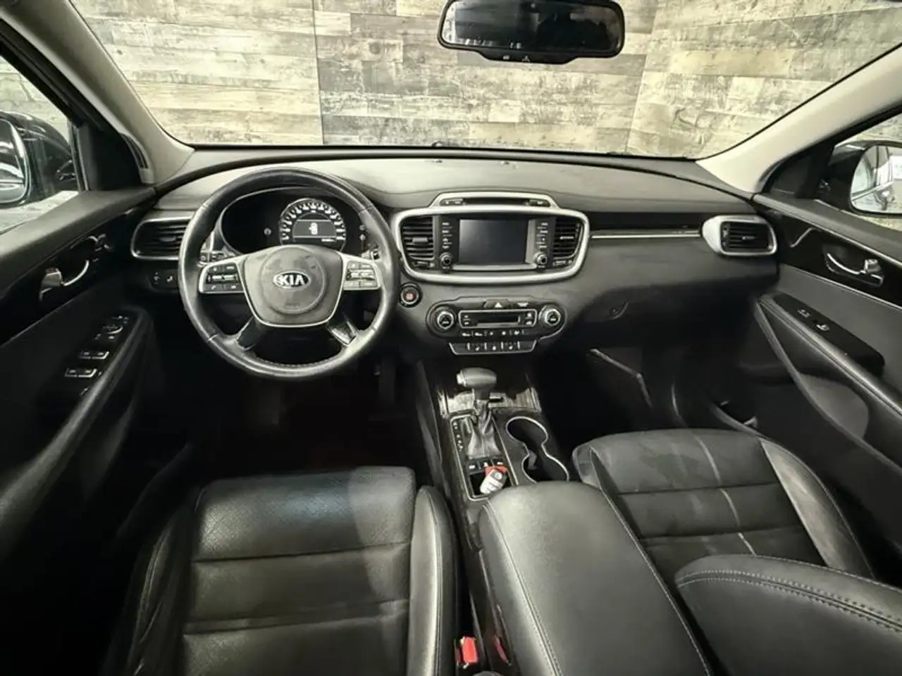 Kia Sorento снимка Kia Sorento