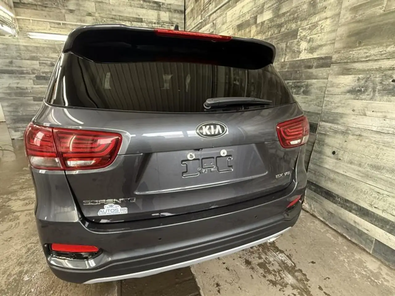 Kia Sorento снимка Kia Sorento