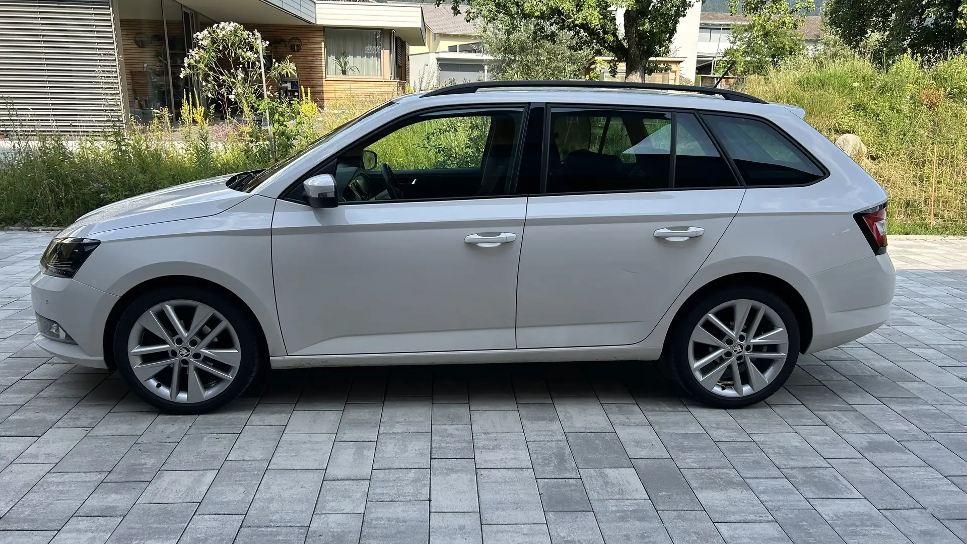 Skoda Fabia Combi Style 1,2 TSI + AHK + ACC + Sportlenkrad - 1