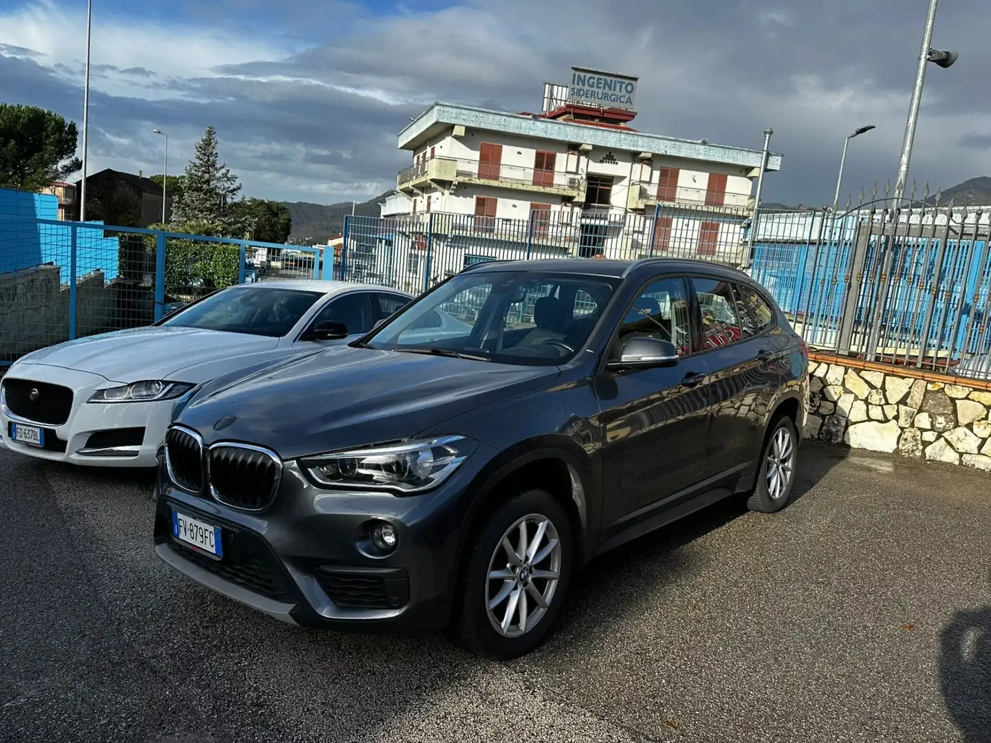 BMW X1 X1 sDrive16d Grey - 1