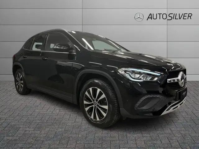 Mercedes-Benz GLA 250 e EQ-Power Automatic Business Extra