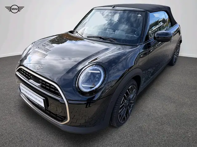 MINI Cooper C Cabrio Favoured Trim
