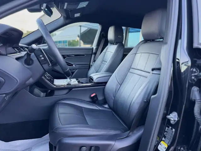 Land Rover Range Rover Evoque view 7