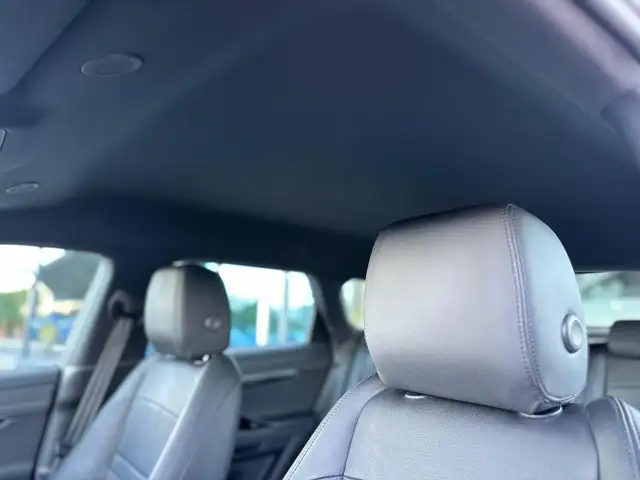 Land Rover Range Rover Evoque view 30