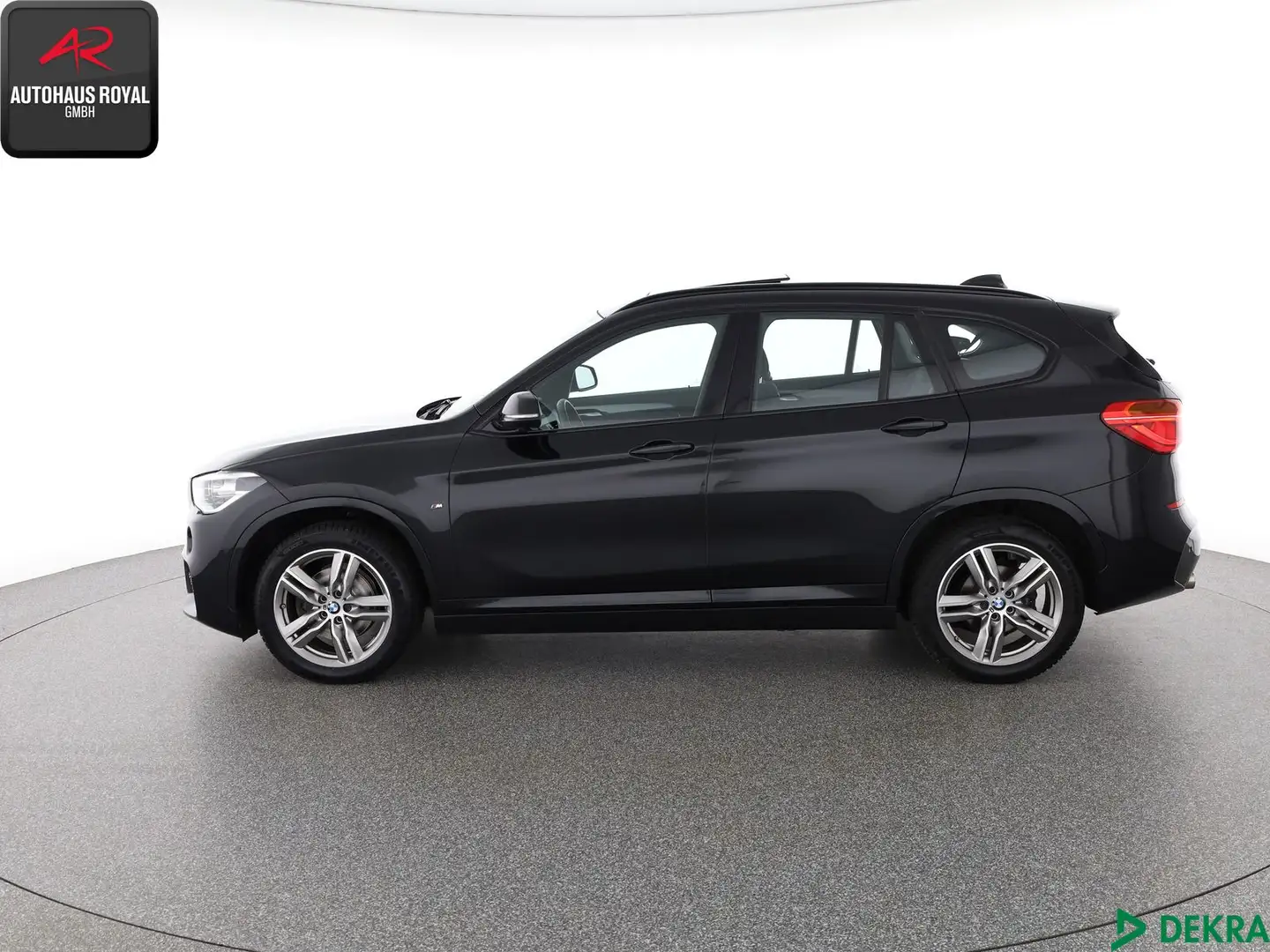 BMW X1 X1 sDrive18d M SPORT SHADOW KAMERA,HUD,PANO,AHK Schwarz - 2