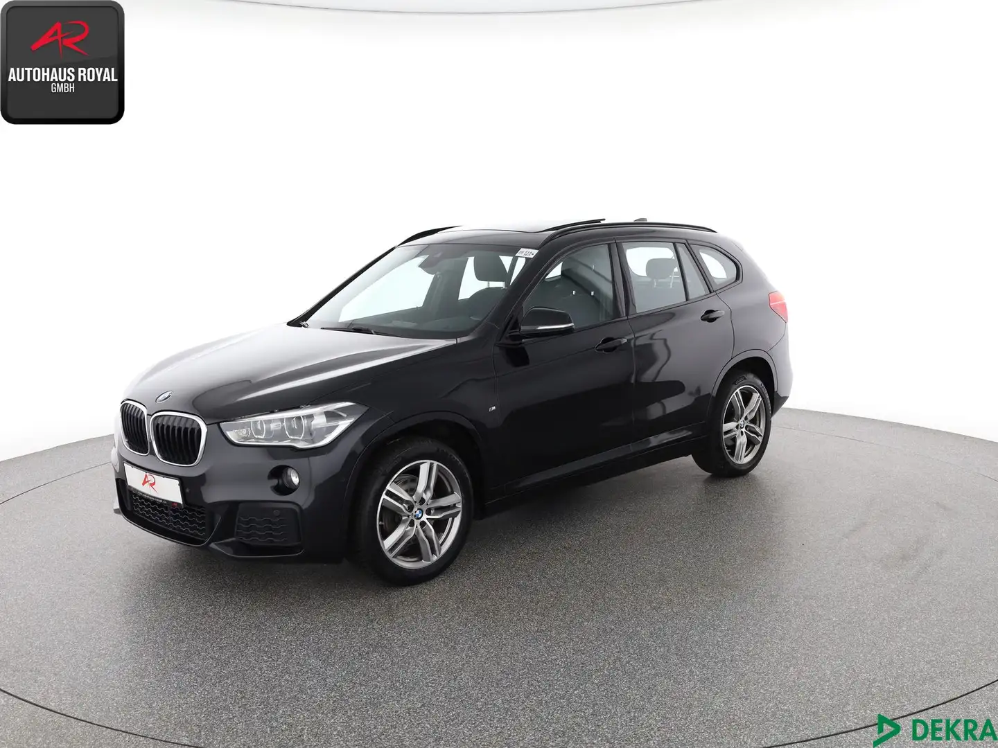 BMW X1 X1 sDrive18d M SPORT SHADOW KAMERA,HUD,PANO,AHK Schwarz - 1