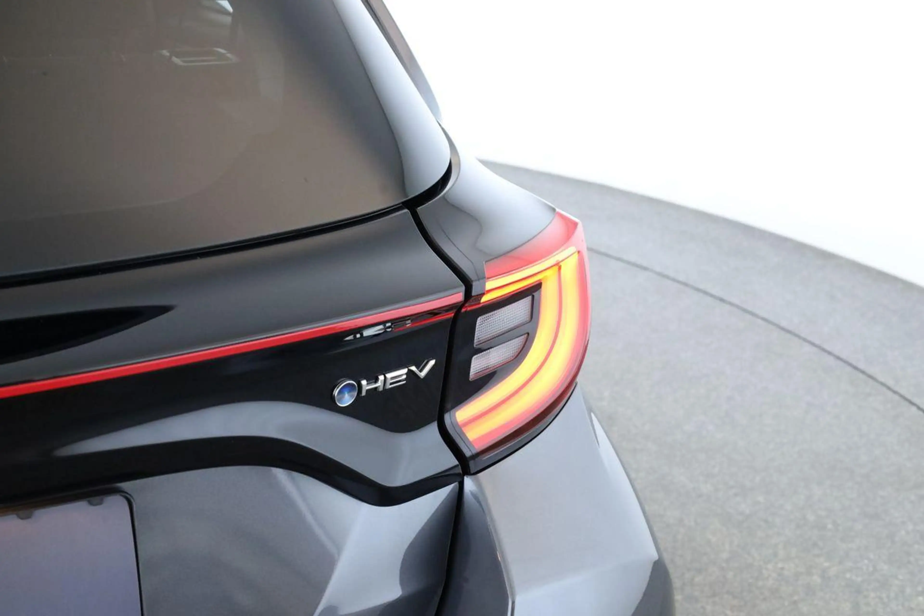 Toyota Yaris Hybrid 116 Teamplayer LED App SHZ Key Kam — photo 11
