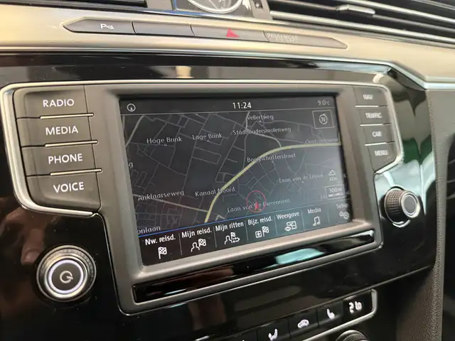 Volkswagen Passat view 18