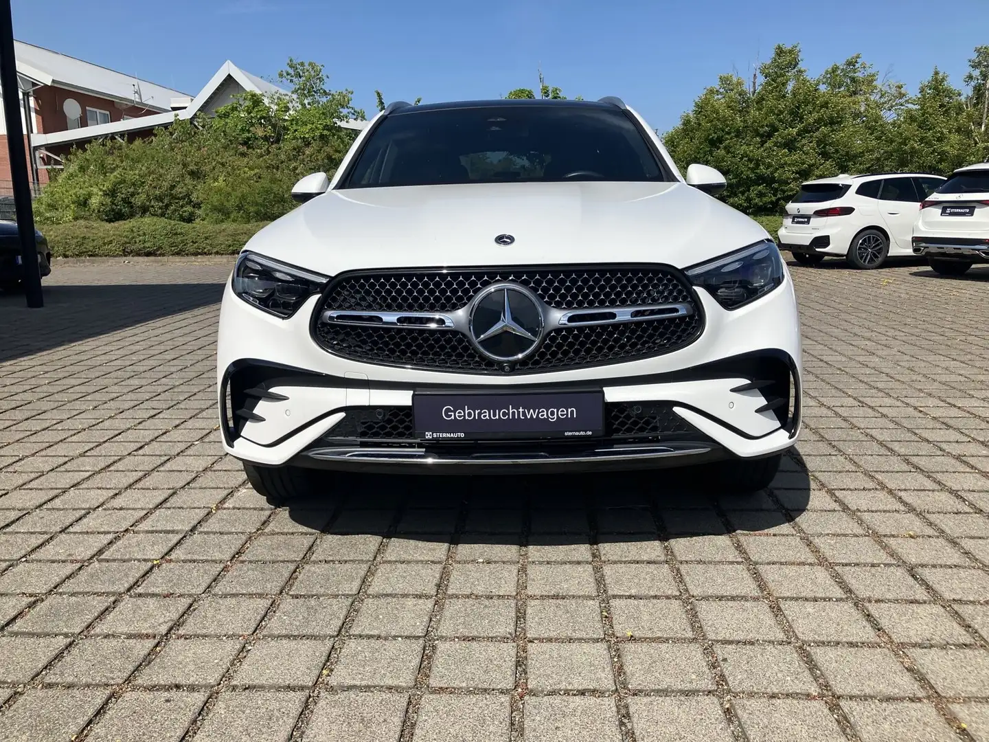 Mercedes-Benz GLC 300 GLC 300 e 4M AMG Pano Digital L 360K Distr Sound Blanc - 2