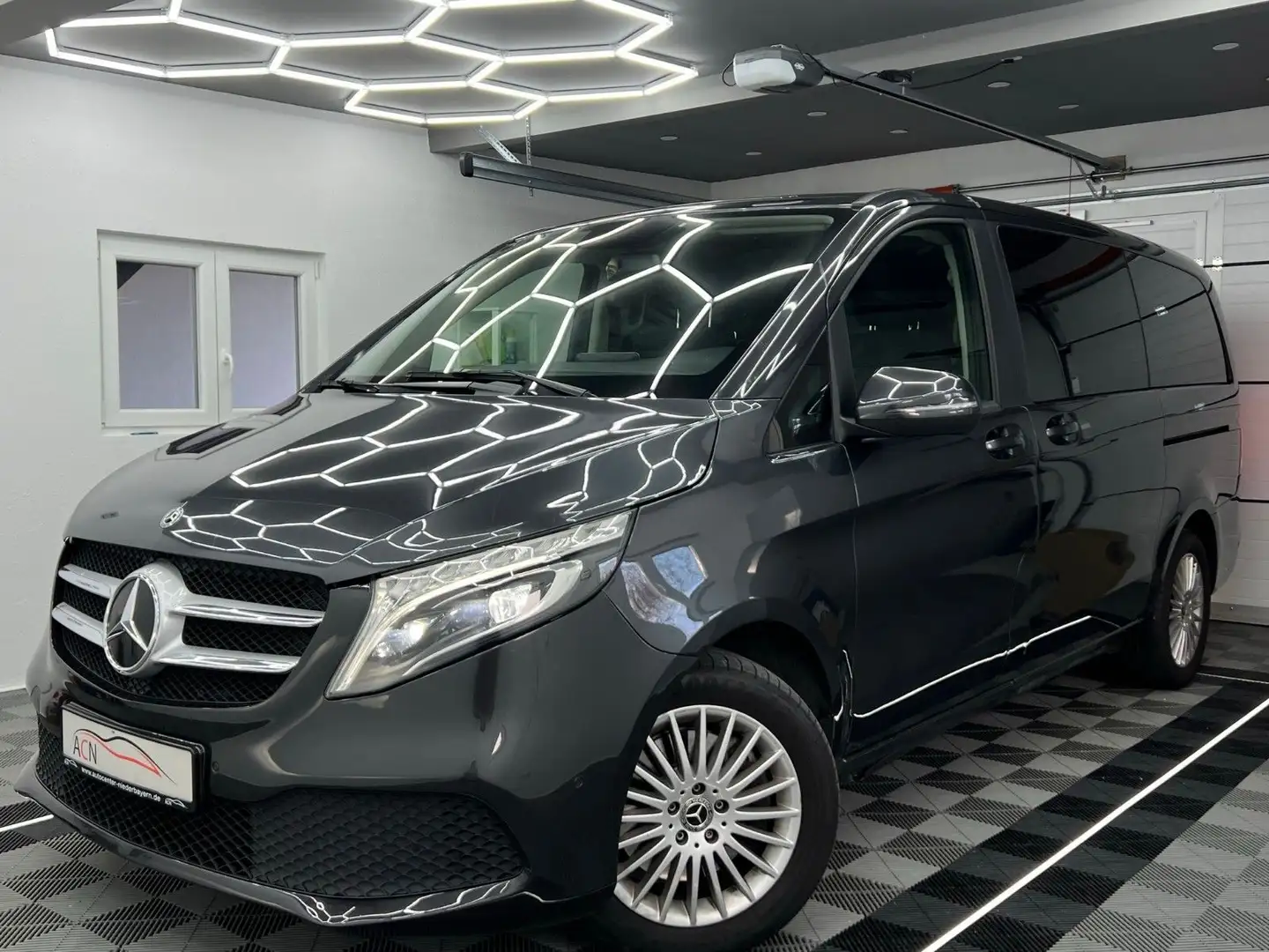 Mercedes-Benz V 250 Aut LANG 190PS/LED/KLIMAAUT./NAVI/7-SITZER Grau - 1