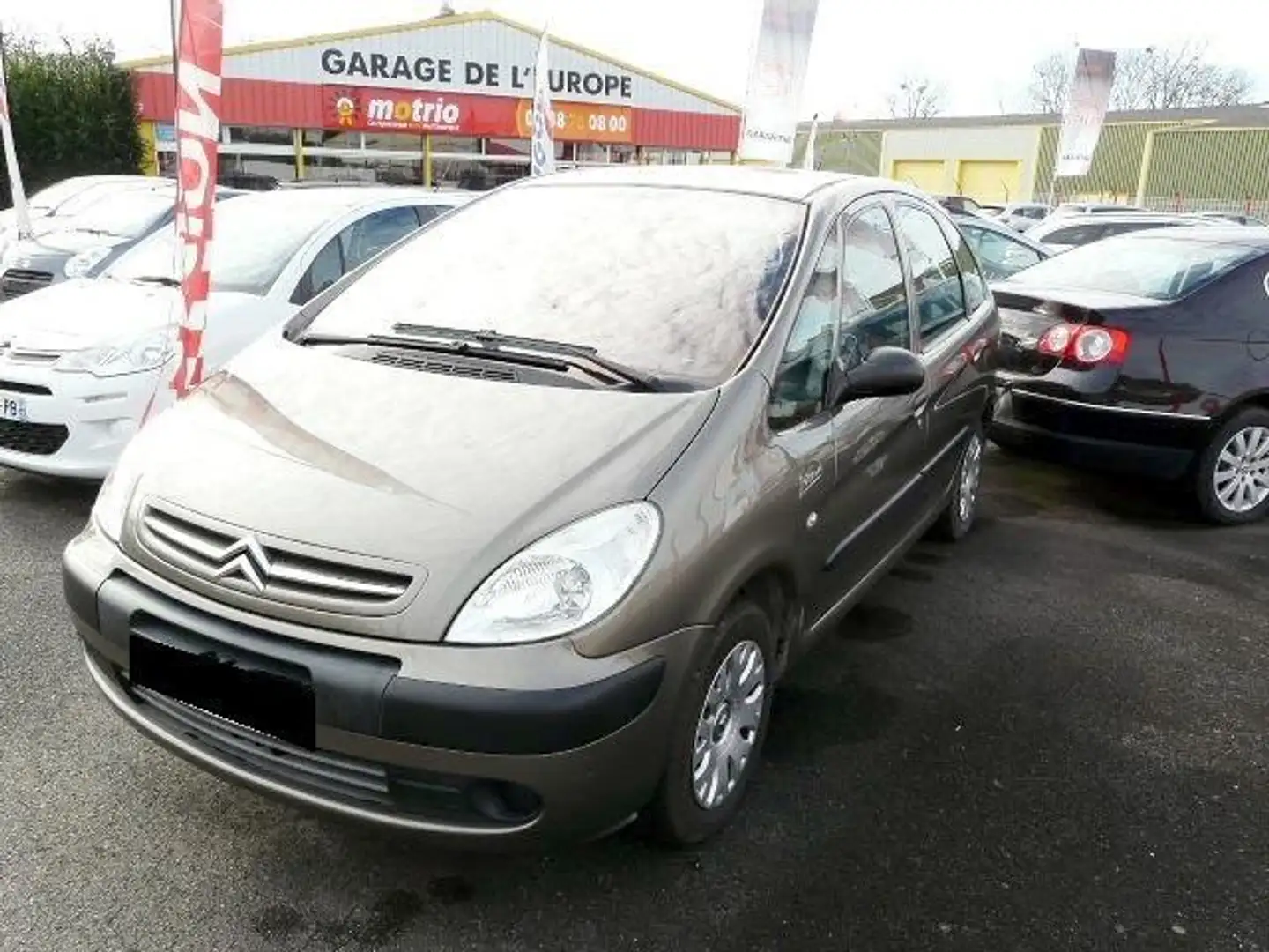 Citroen Xsara Picasso xsara picasso XSARA PICASSO 1.6 HDI 92 Beżowy - 1