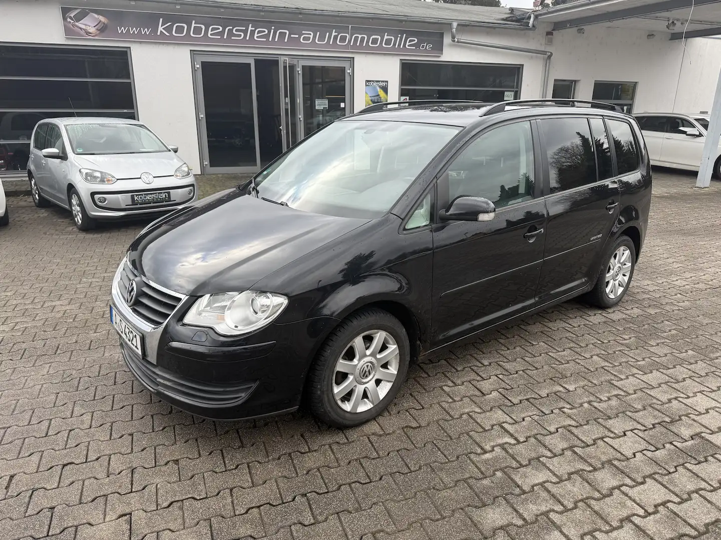 Volkswagen Touran 2.0 TDI DPF BM Schwarz - 1