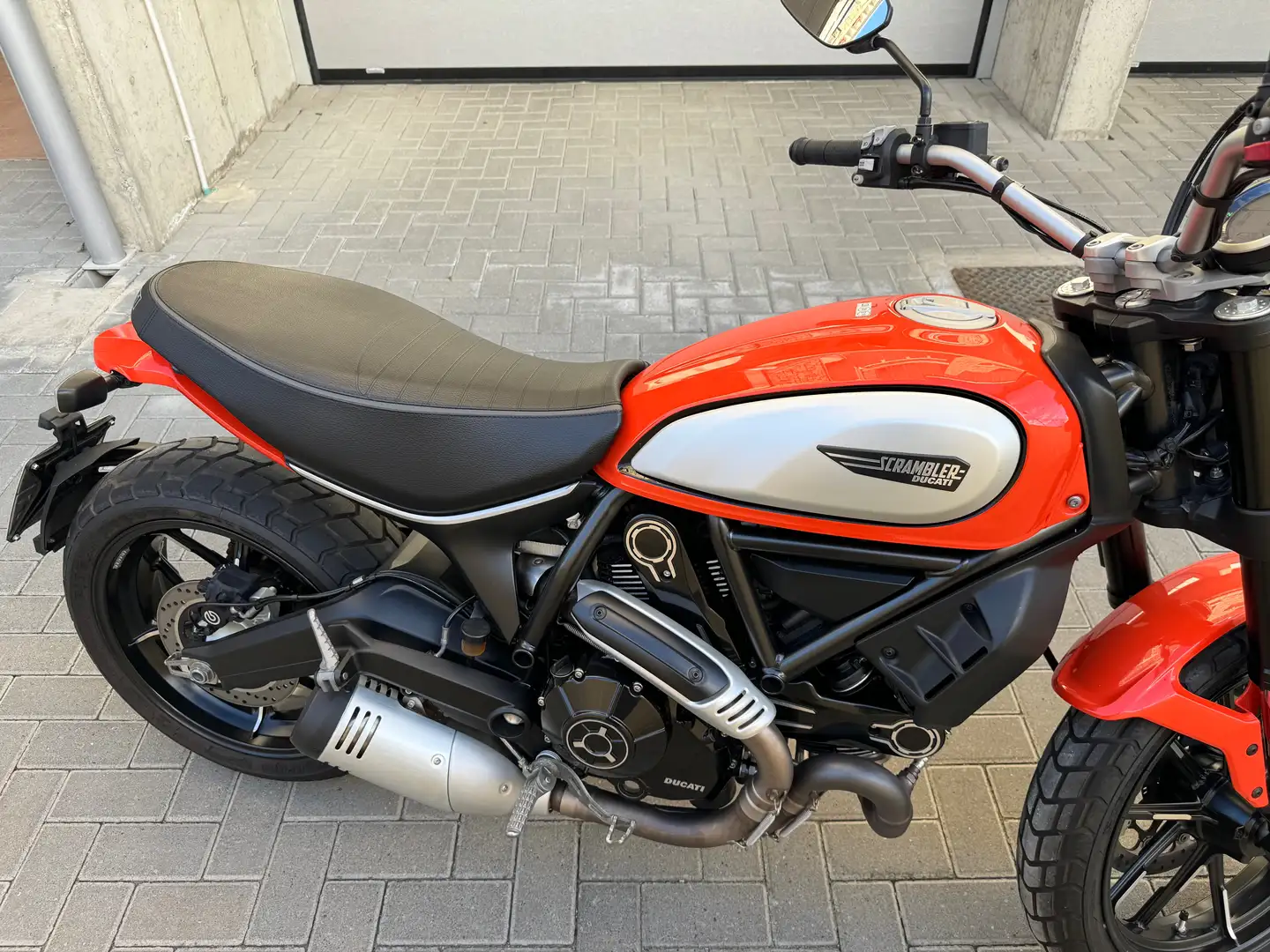 Ducati Scrambler 800 ICON patente A2 Orange - 2