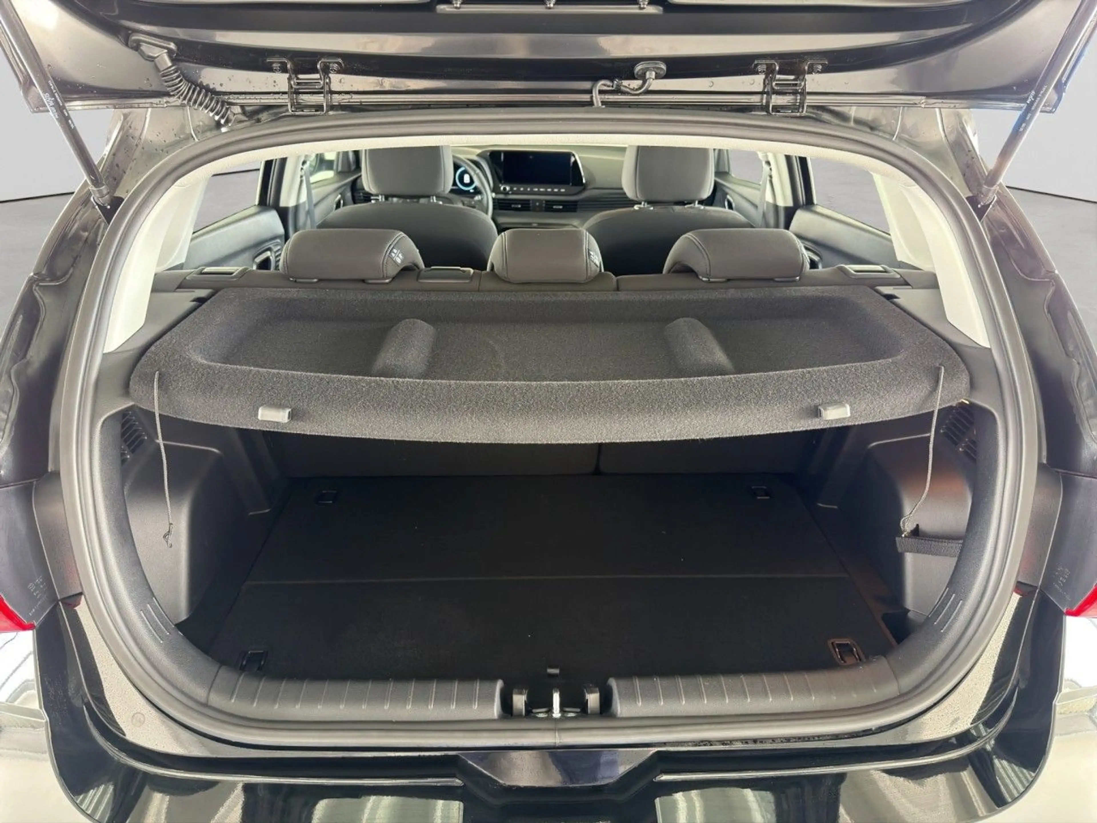 Hyundai i20 TREND 7-DCT + KLIMAAUTOMATIK (KOMF.-PAKET)! — photo 14
