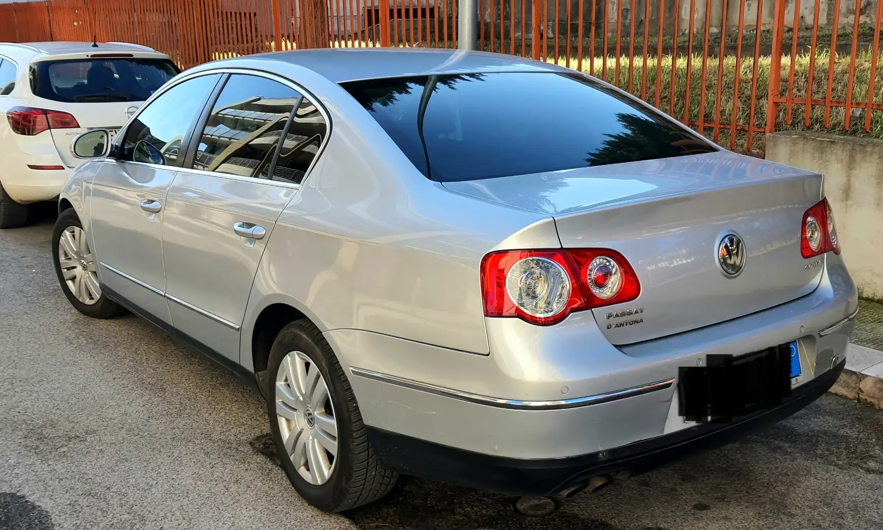 Volkswagen Passat 2.0 tdi Highline - 1