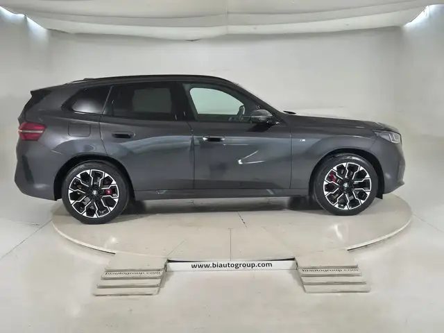 BMW X3 view 6
