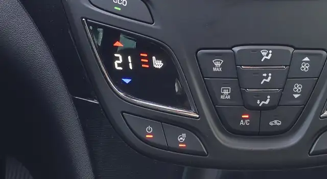 Opel Insignia view 23