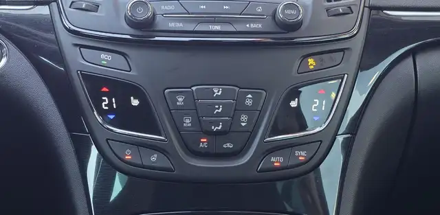 Opel Insignia view 16