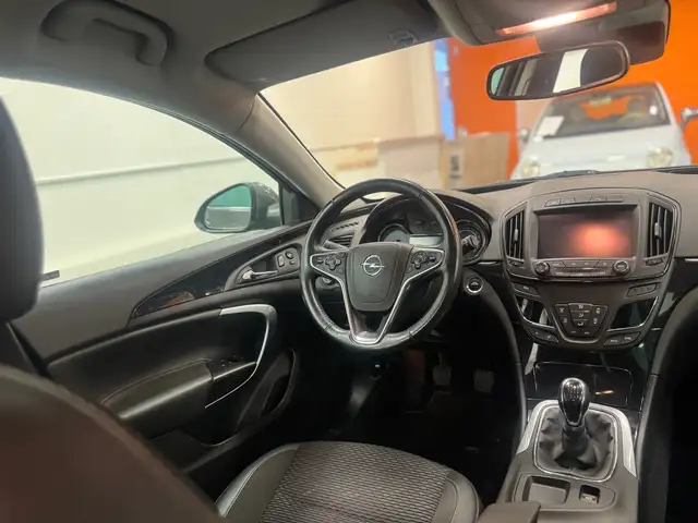 Opel Insignia view 10