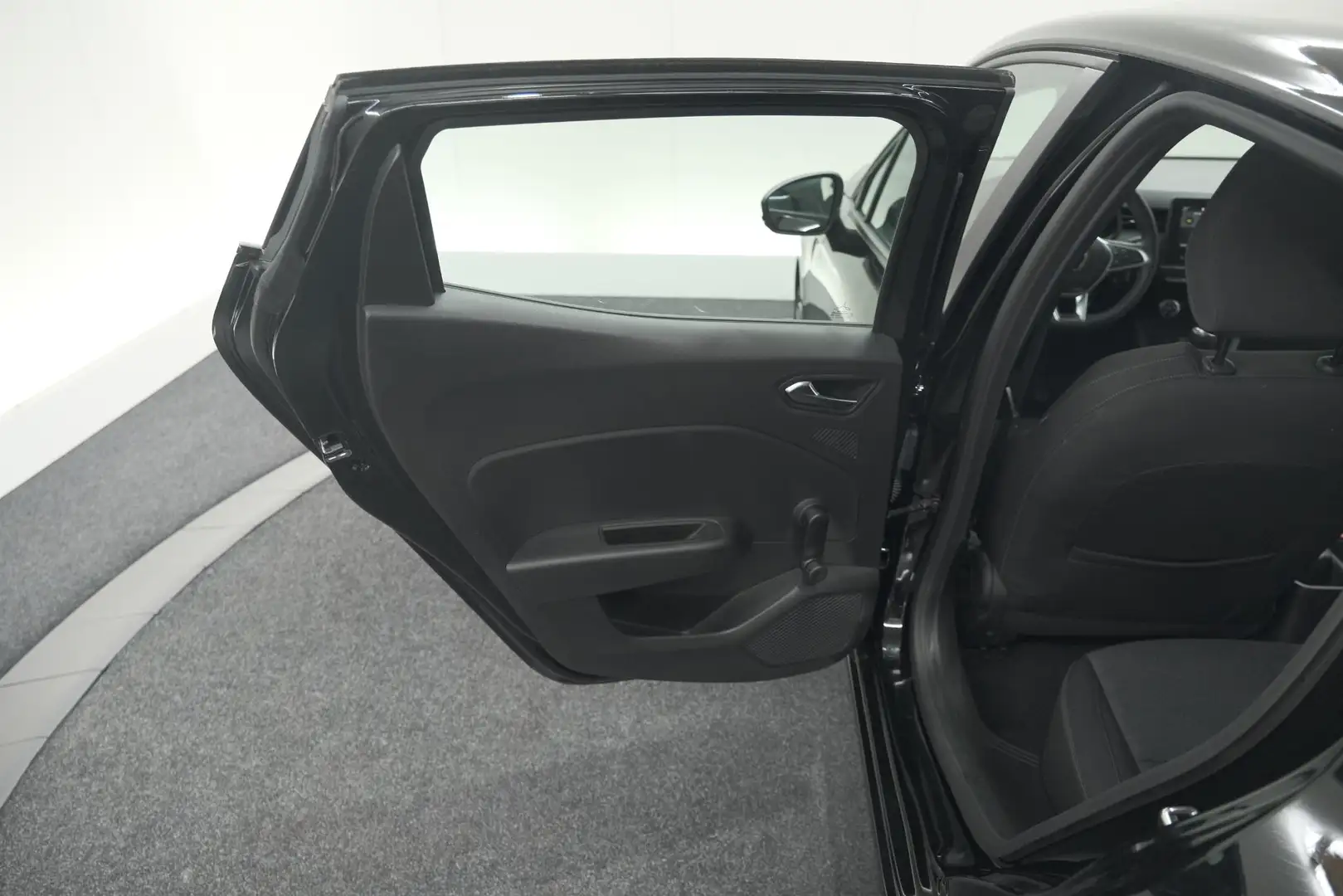 Renault Clio TCe 90 Evolution | Apple Carplay | Cruise Control Zwart - 2