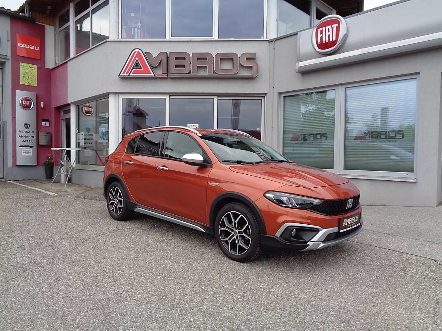 Fiat Tipo Cross MultiJet 130 SCR Cross NEUWERTIG + Anhäng... Oranje - 1