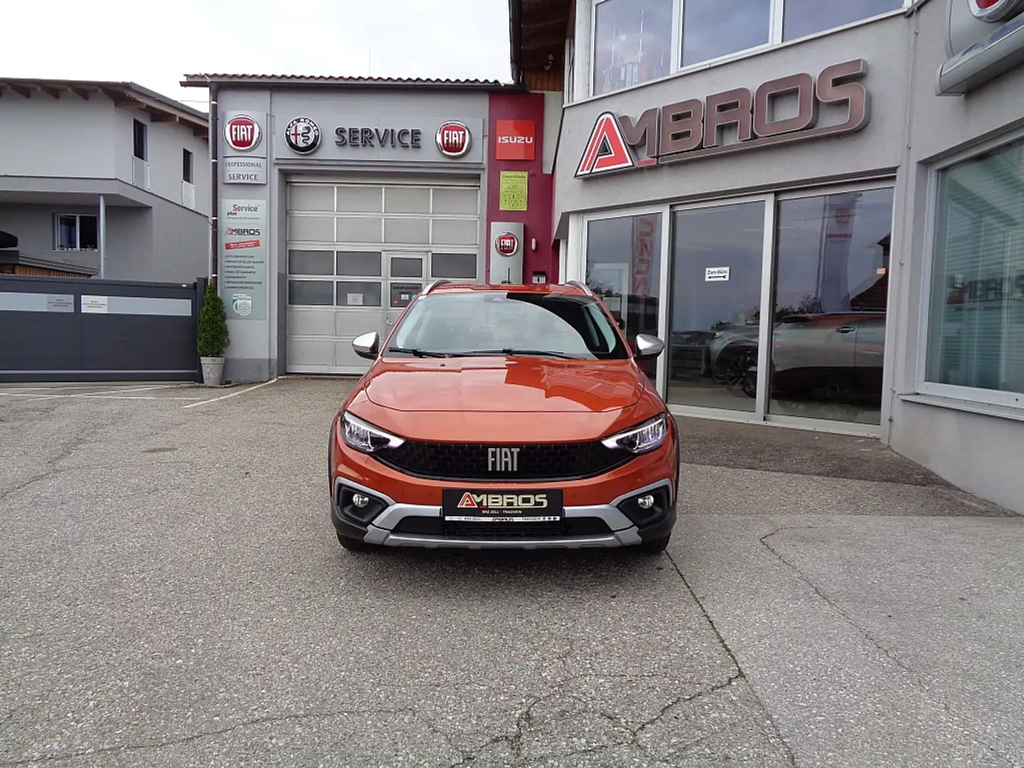 Fiat Tipo Cross MultiJet 130 SCR Cross NEUWERTIG + Anhäng... Oranje - 2