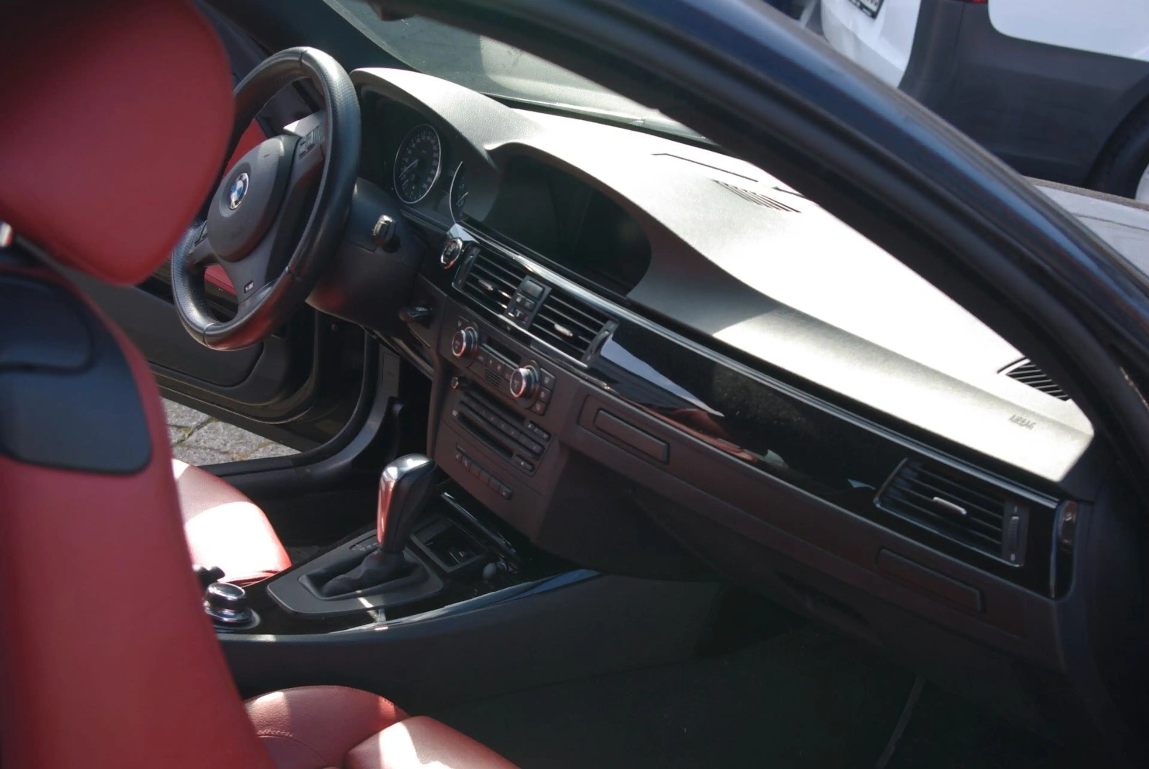 BMW 325 i Coupe  Lederausstattung — photo 4