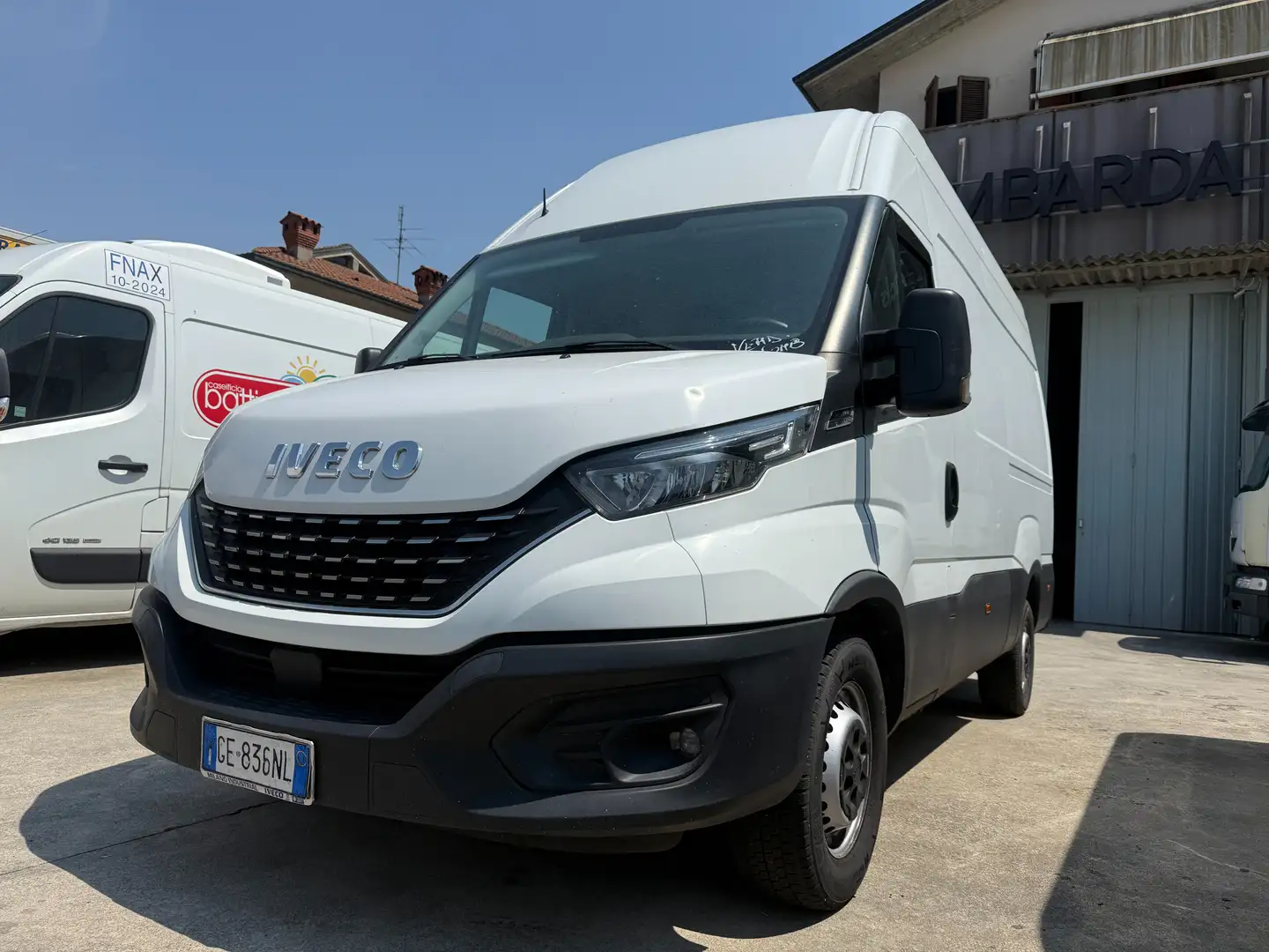 Iveco Daily 35-140/2.3/L2H2/2021 Bianco - 1