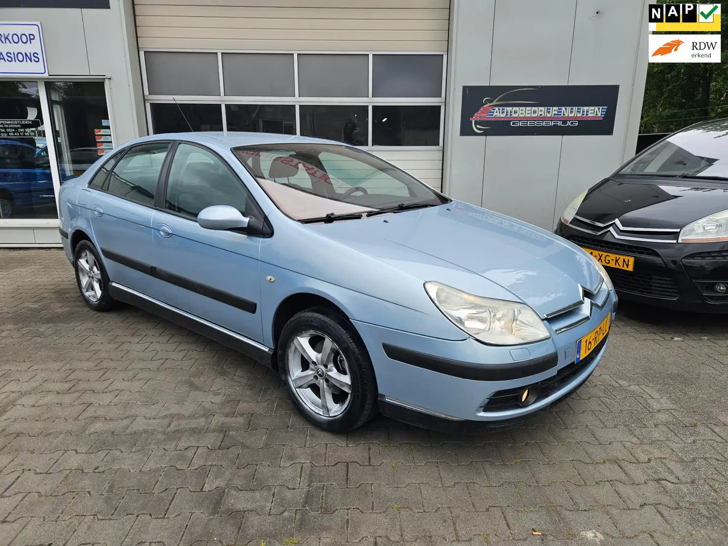 Citroen C5 2.0-16V Ligne Prestige Blauw - 1