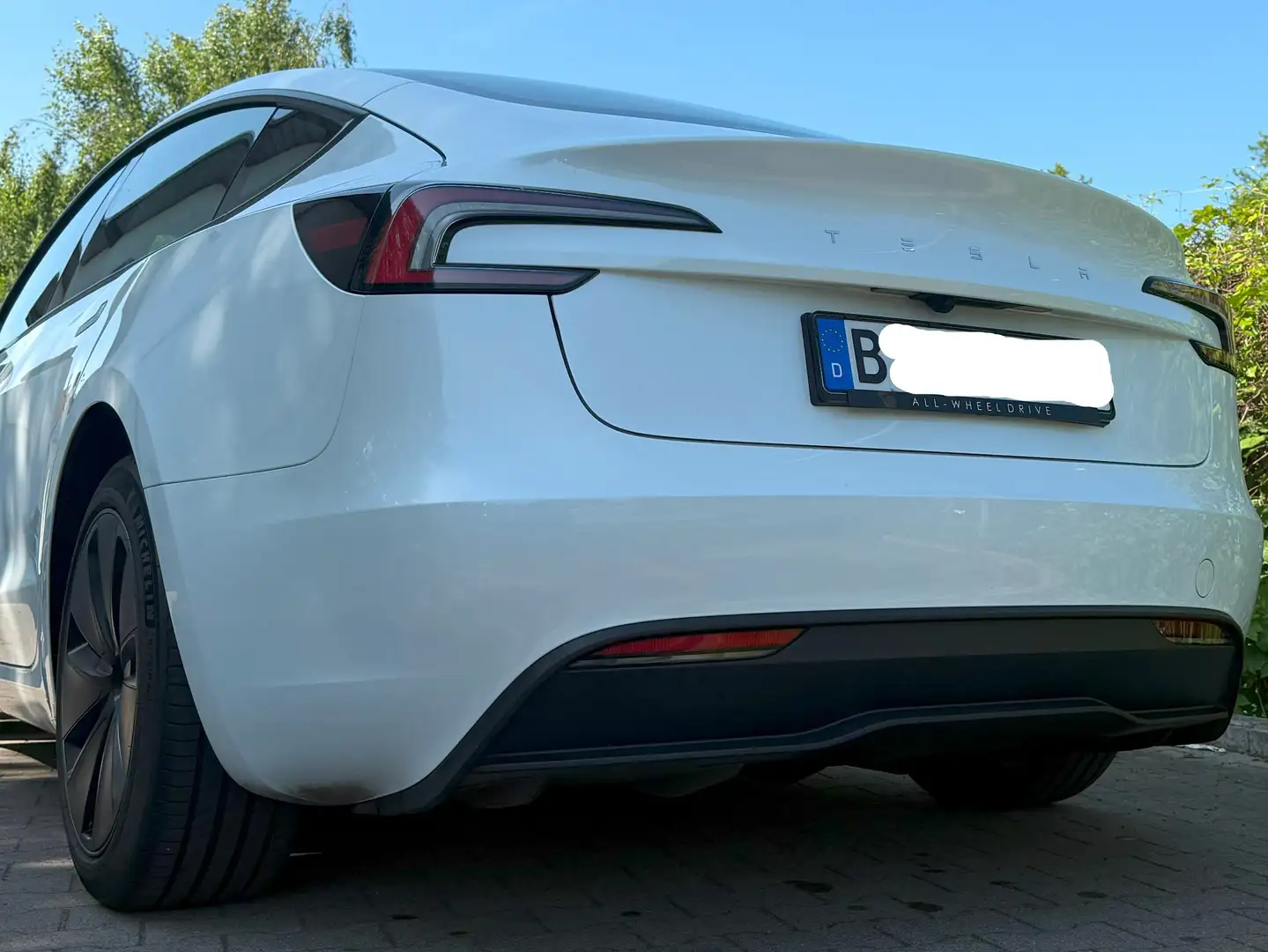 Tesla Model 3 Model 3 *Highland* RWD Hinterradantrieb Weiß - 2
