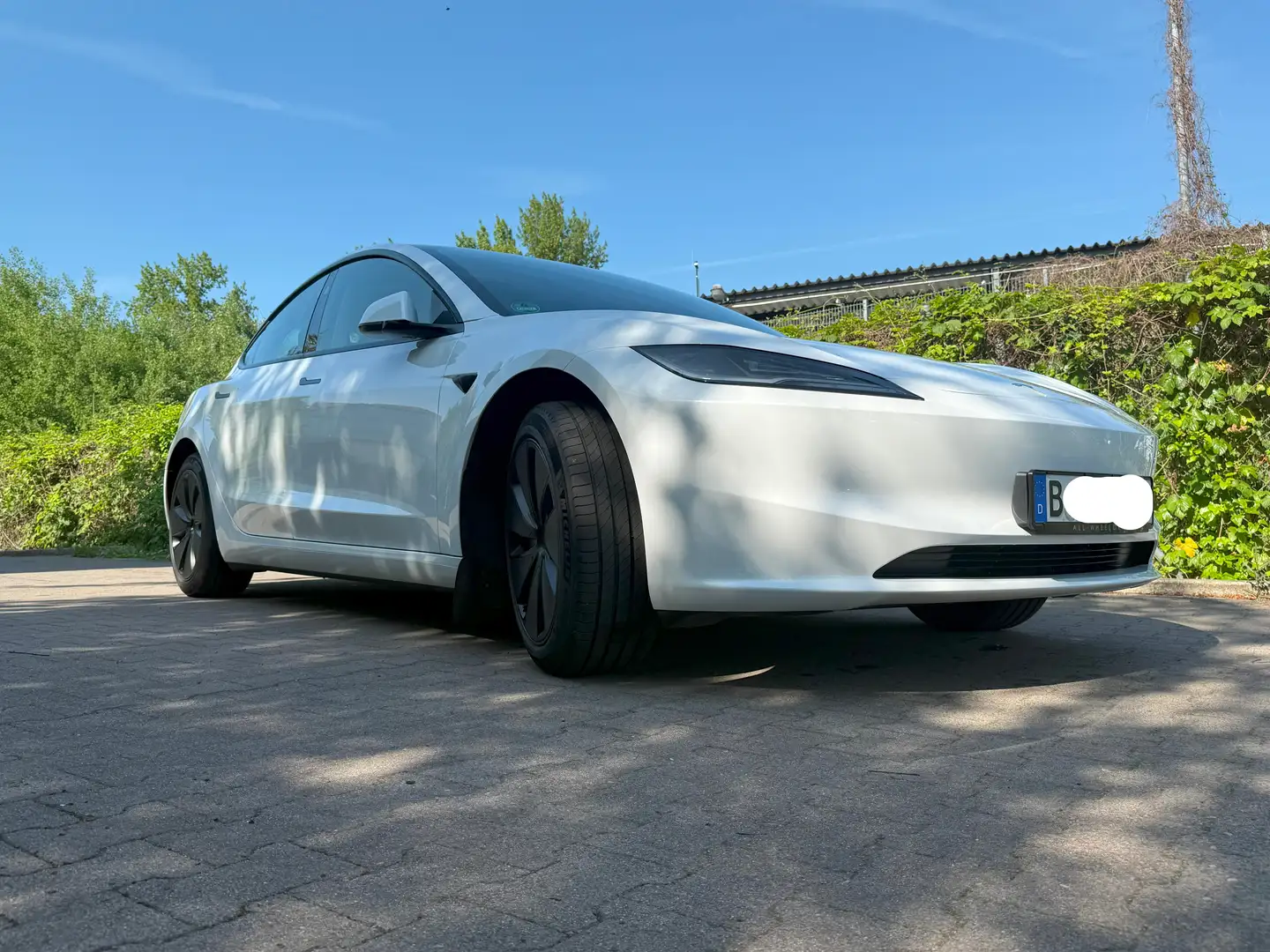 Tesla Model 3 Model 3 *Highland* RWD Hinterradantrieb Weiß - 1