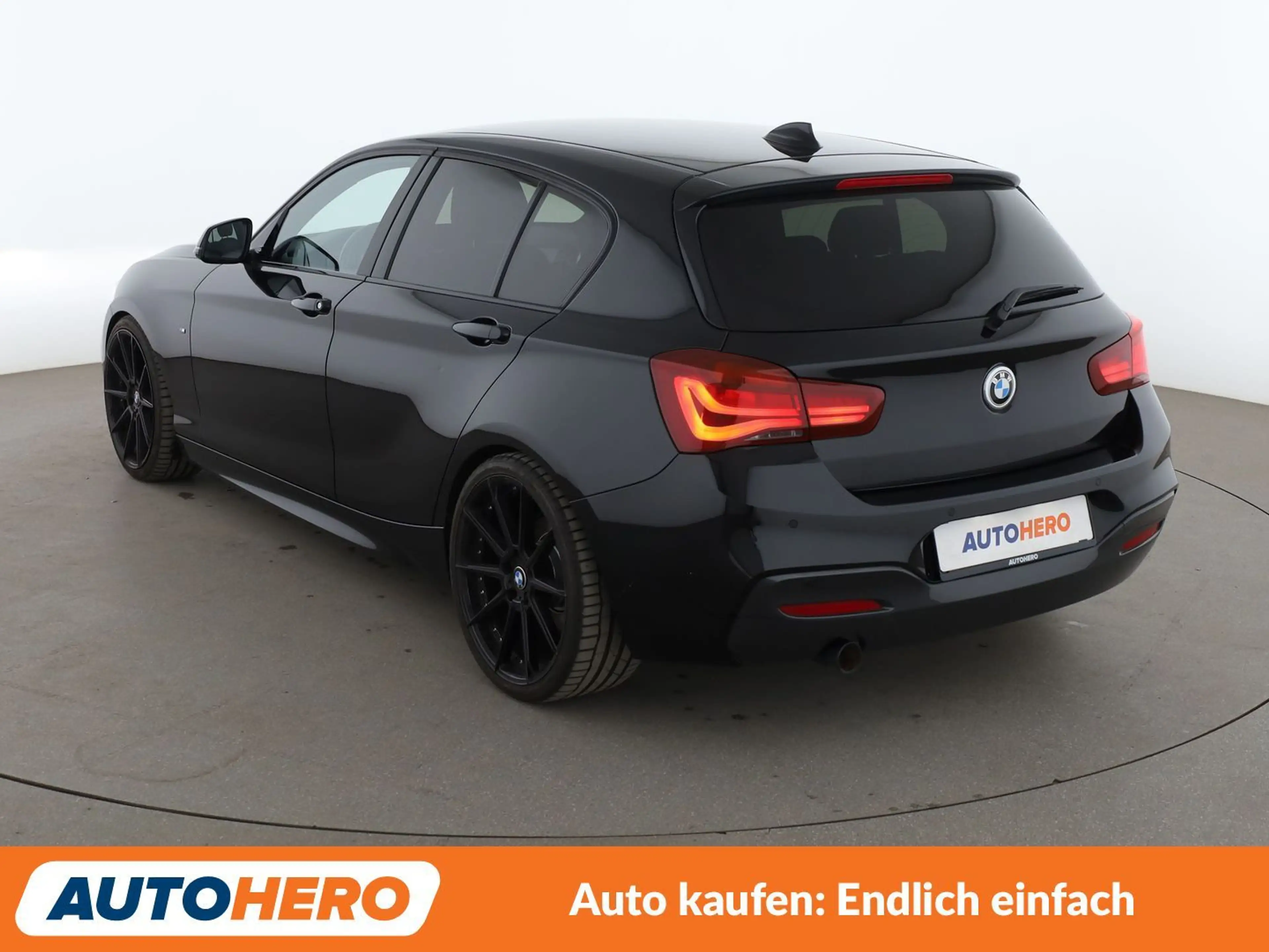 BMW 118 118d Edition M Sport Shadow — photo 4