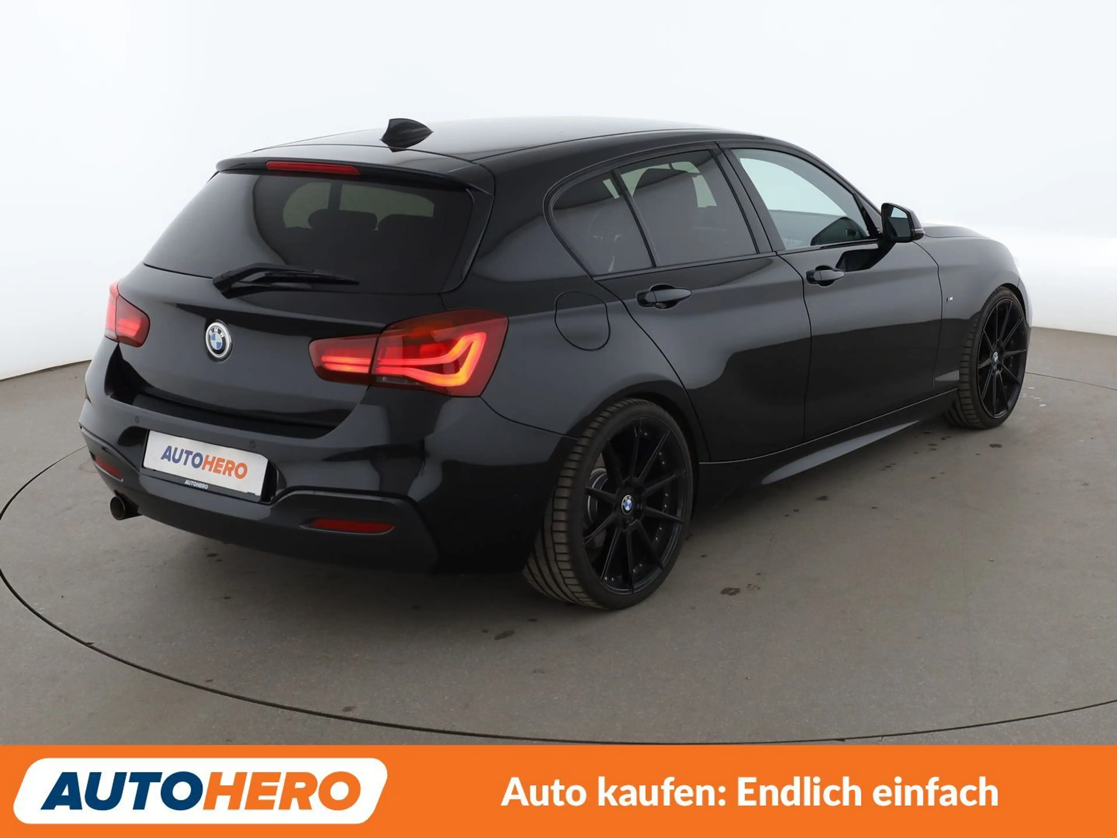 BMW 118 118d Edition M Sport Shadow — photo 6