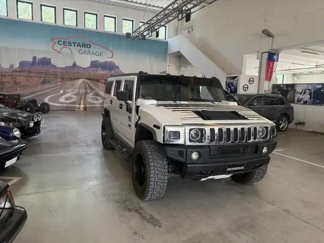 HUMMER H2