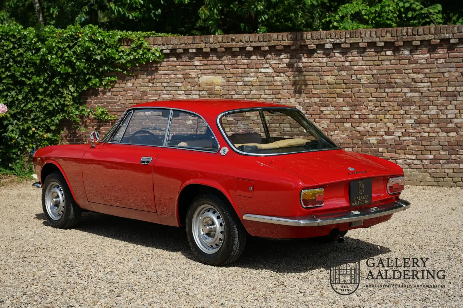 Alfa Romeo GT 1300 Junior "Unificato" Restored to "condizioni or Roşu - 2