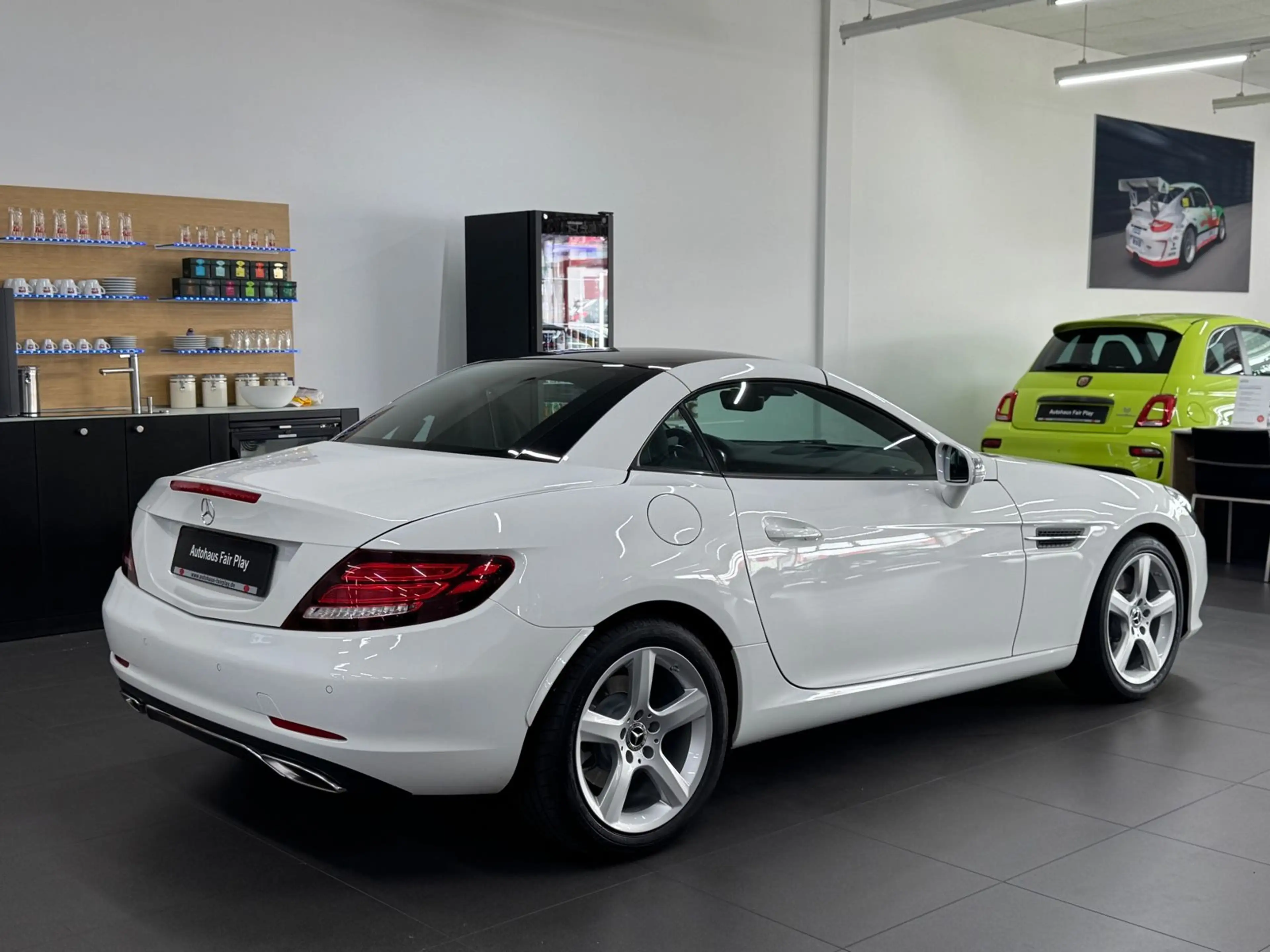 Mercedes-Benz SLC 200 SLC Roadster UNFALLFREI, Garagenwagen!!! — photo 7