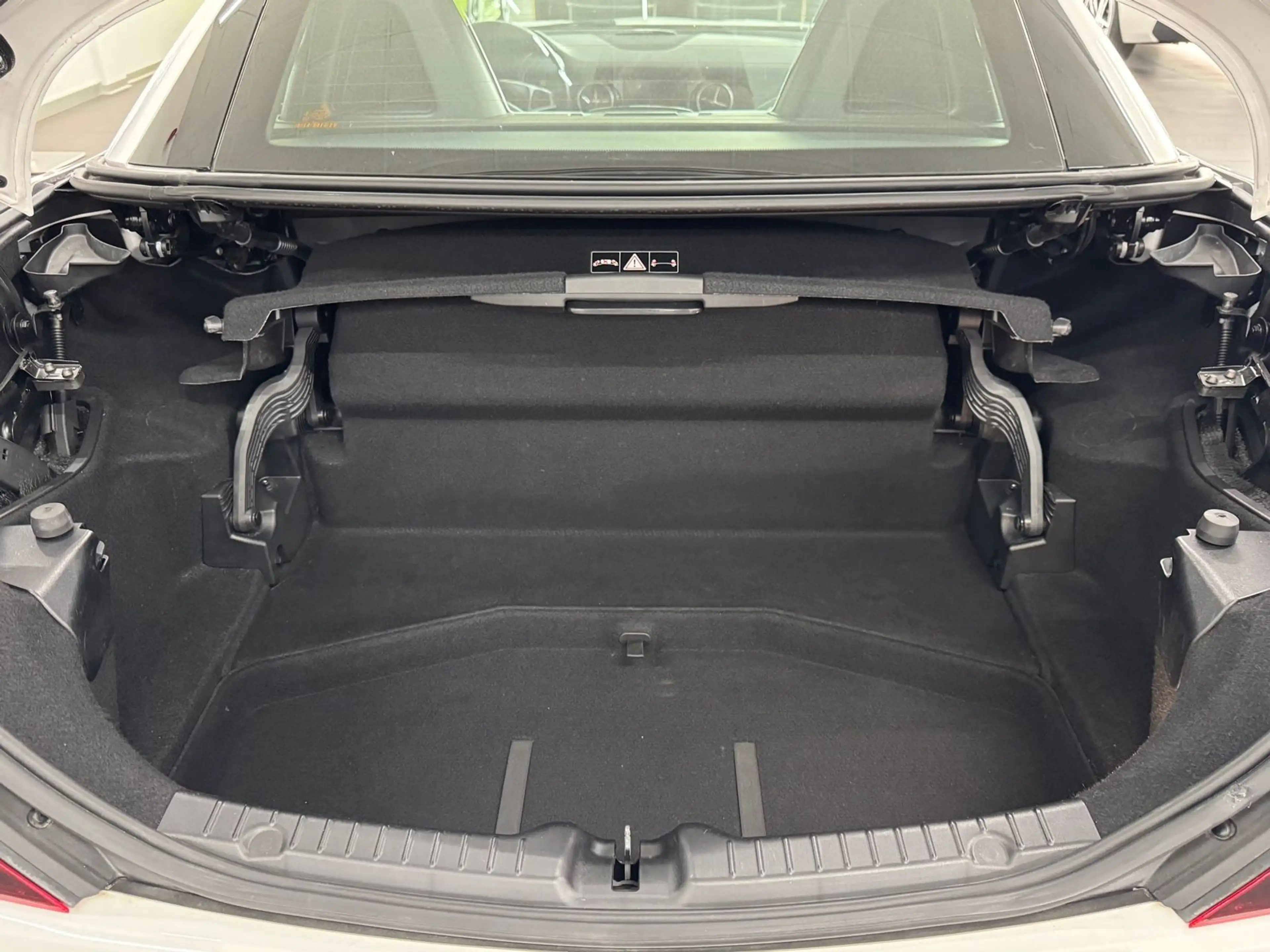 Mercedes-Benz SLC 200 SLC Roadster UNFALLFREI, Garagenwagen!!! — photo 6