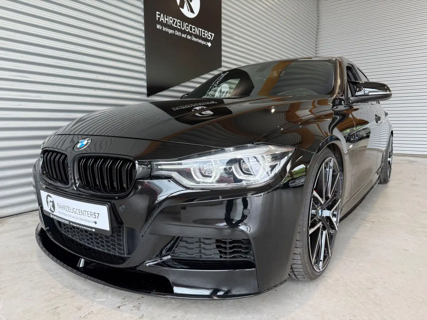 BMW 330 i M-PERFORMANCE/HIFI/CARPLAY/LED/RFK Noir - 2