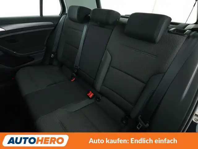 Volkswagen Golf view 14