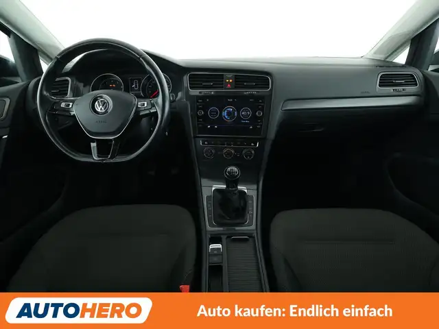 Volkswagen Golf view 12