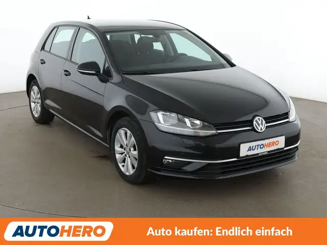 Volkswagen Golf view 8