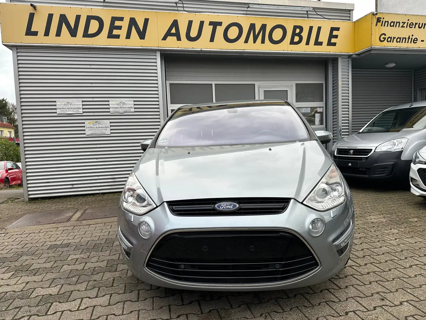 Ford S-Max Titanium   Turbo macht geräusche Stříbrná - 1